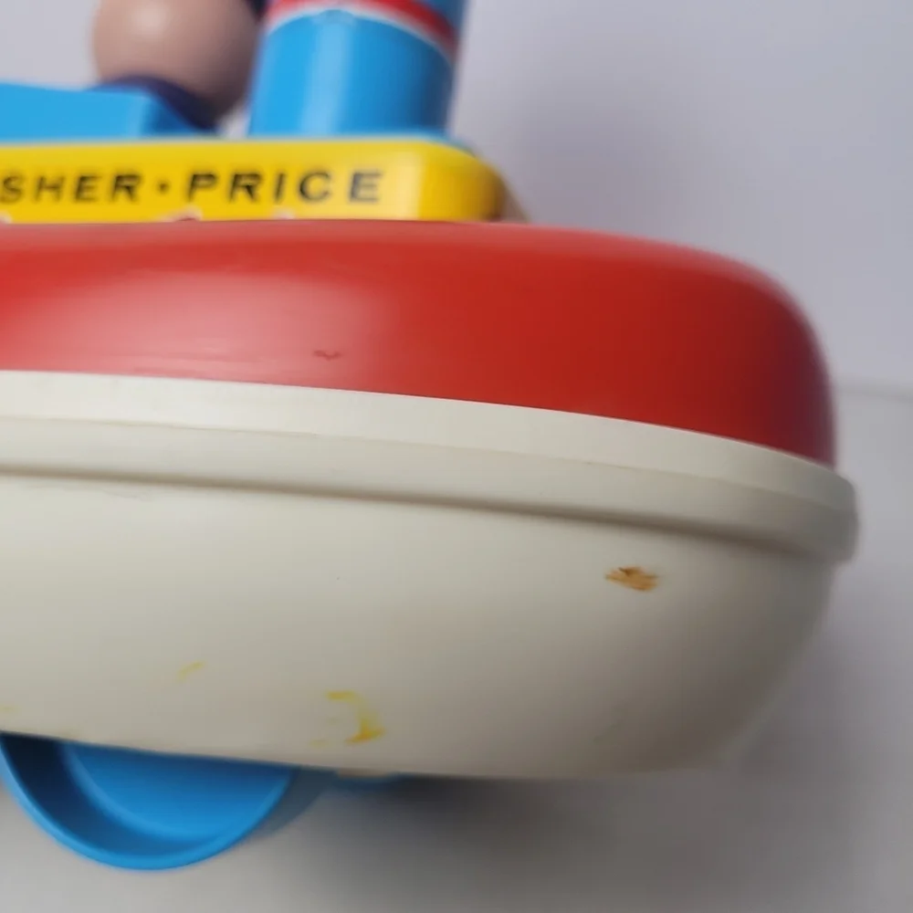 Vintage Fisher Price Tuggy Tooter Pull Along Toy 1967